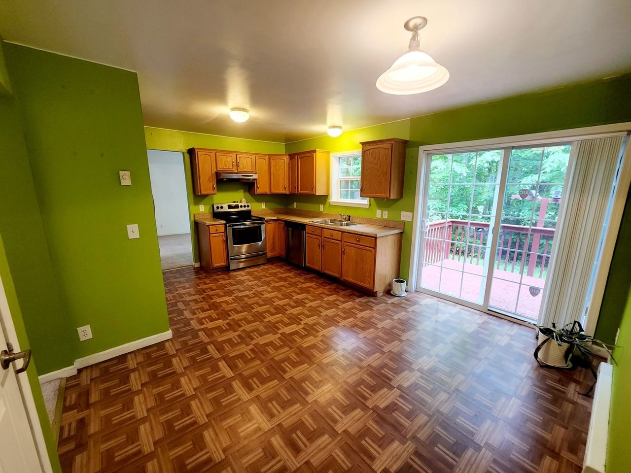 9421 Juniper Dr - Photo 3 of 16