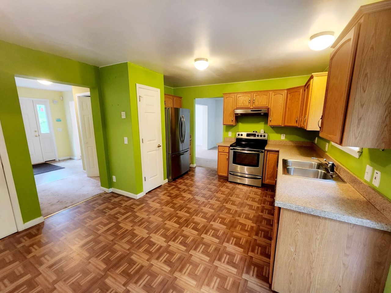9421 Juniper Dr - Photo 4 of 16