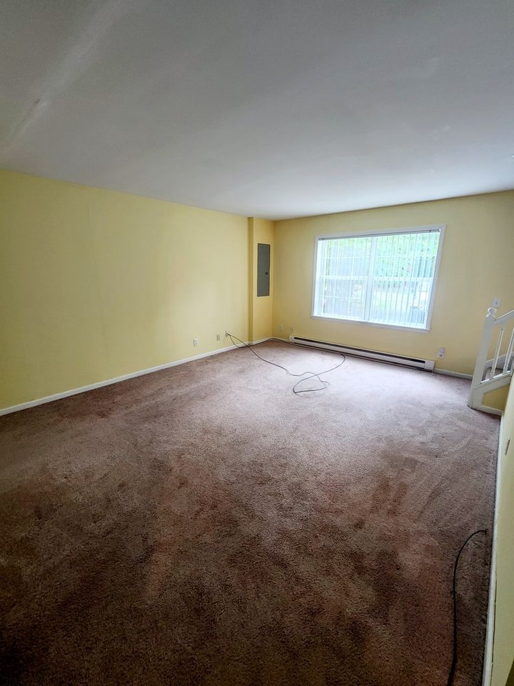 9421 Juniper Dr - Photo 5 of 16