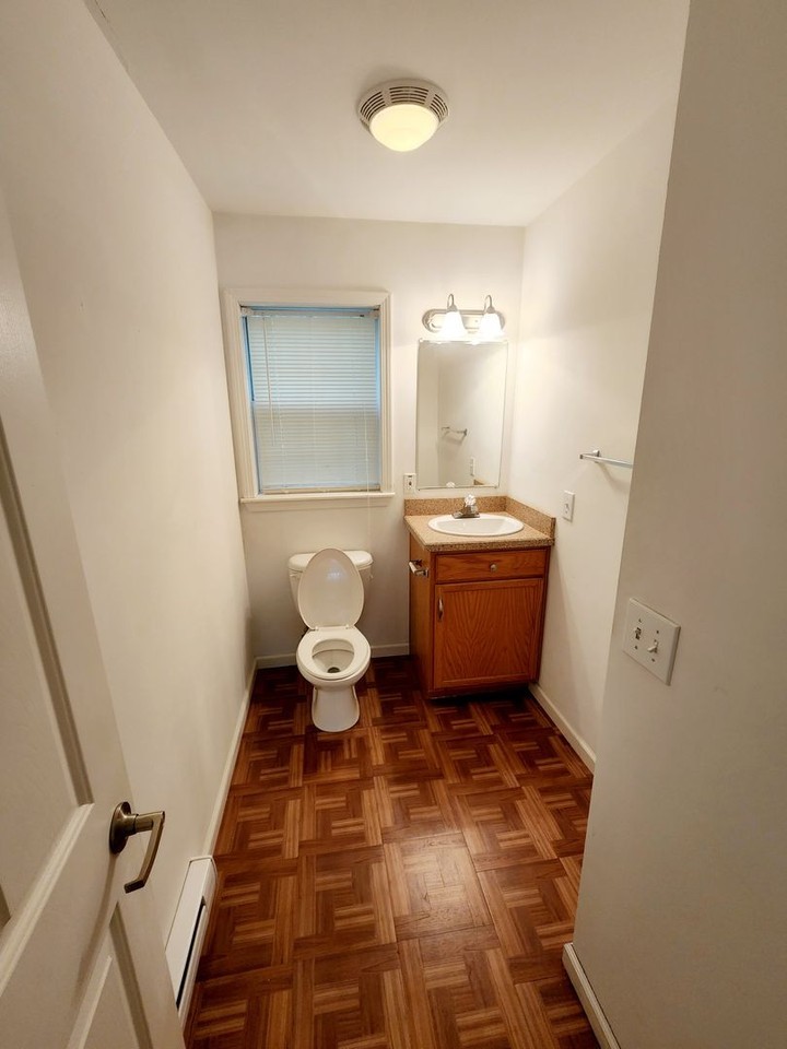 9421 Juniper Dr - Photo 6 of 16