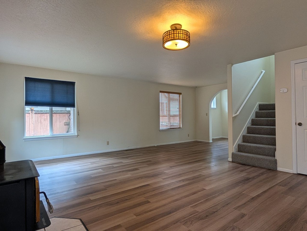 1154 W 27th Pl - Photo 5 of 24