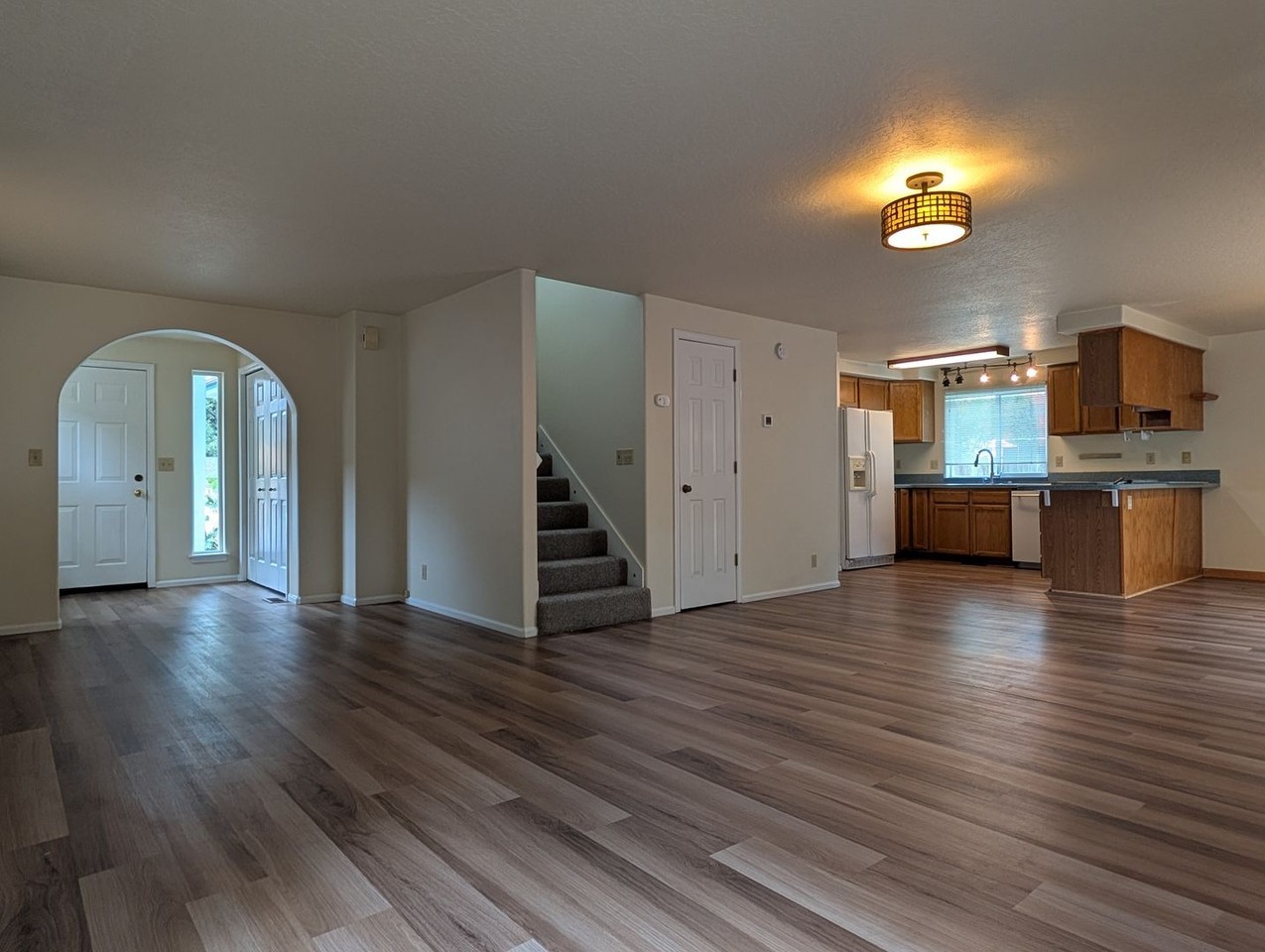 1154 W 27th Pl - Photo 7 of 24