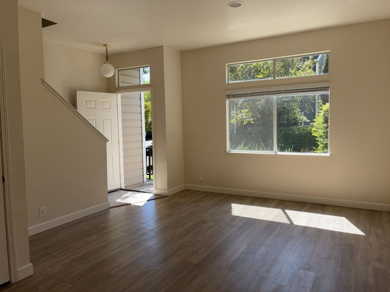 3039 Woods Cir - Photo 6 of 13