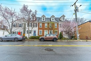featured image of 1010 Wythe St