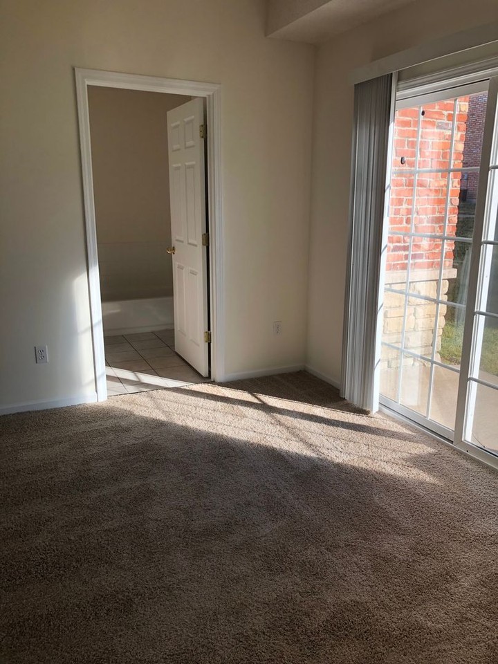 34 N Cedar Lake Dr E #104 - Photo 6 of 21