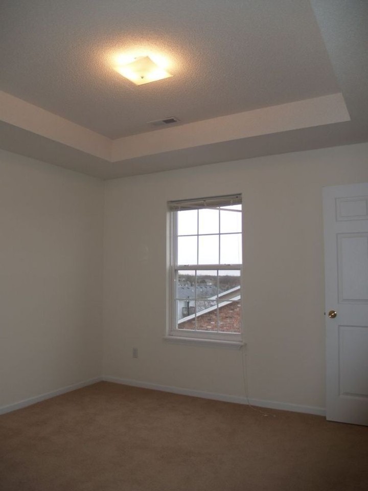 50 N Cedar Lake Dr E #204 - Photo 4 of 9