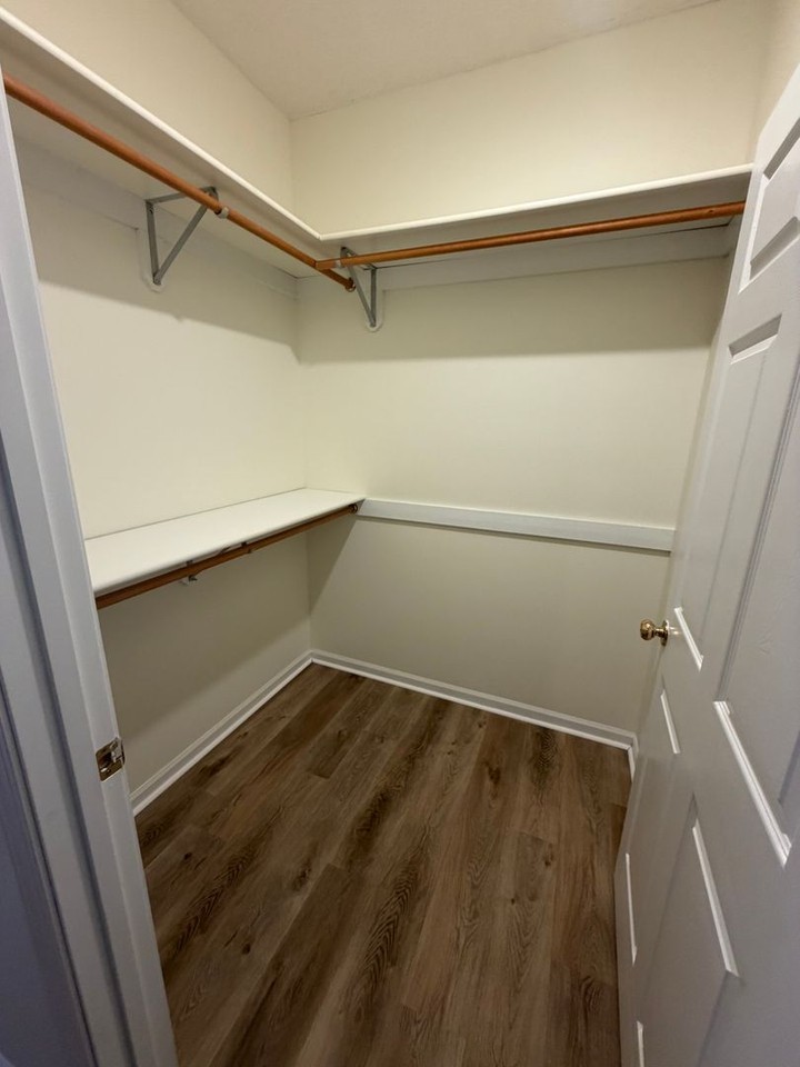 54 N Cedar Lake Dr E #103 - Photo 6 of 14