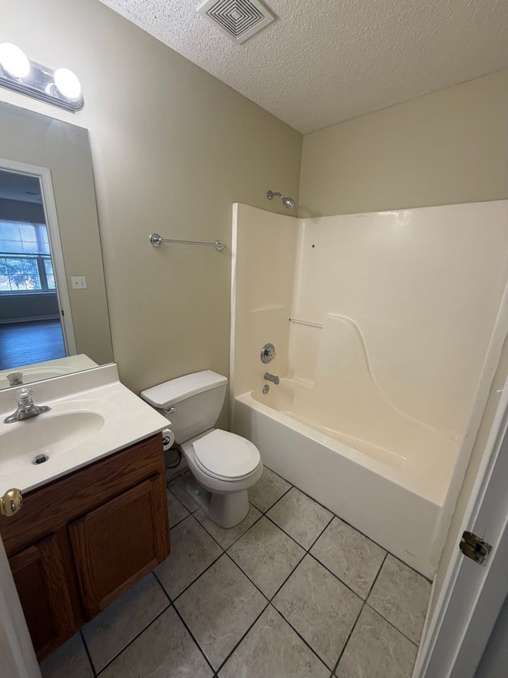 60 N Cedar Lake Dr E #203 - Photo 6 of 22