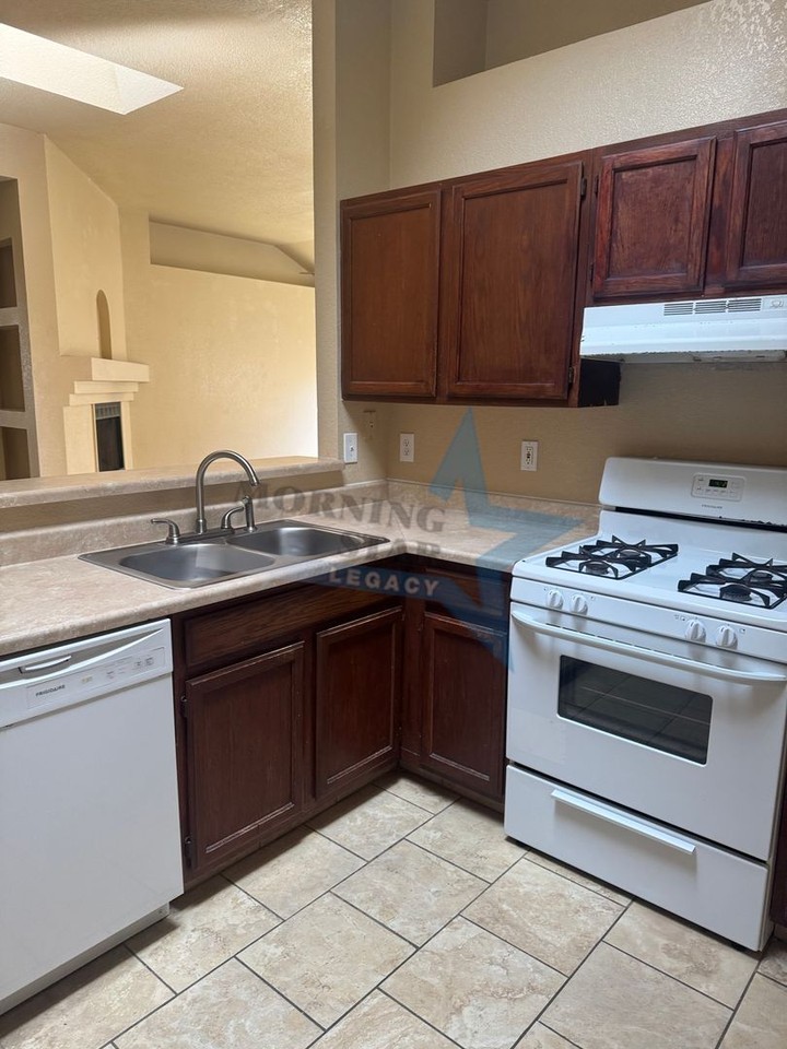2307 S Don Roser Dr - Photo 5 of 20