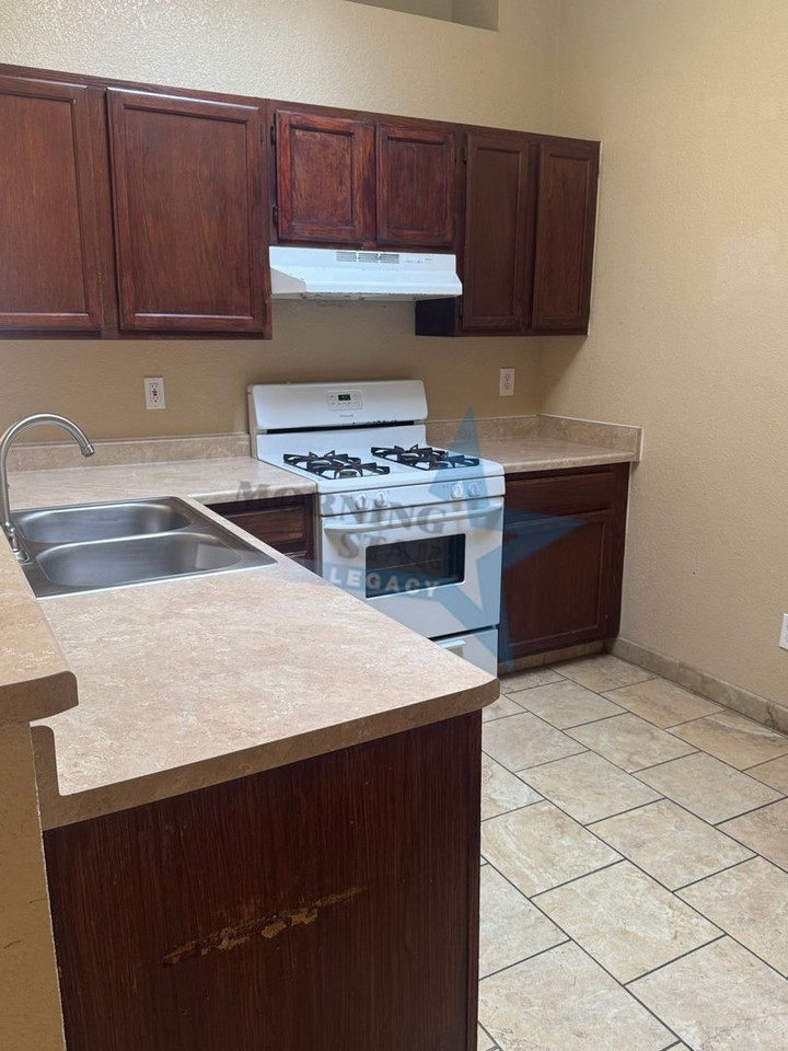 2307 S Don Roser Dr - Photo 6 of 20