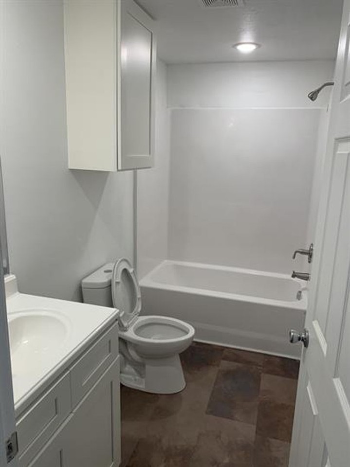 3803 Pike Ave - Photo 3 of 6
