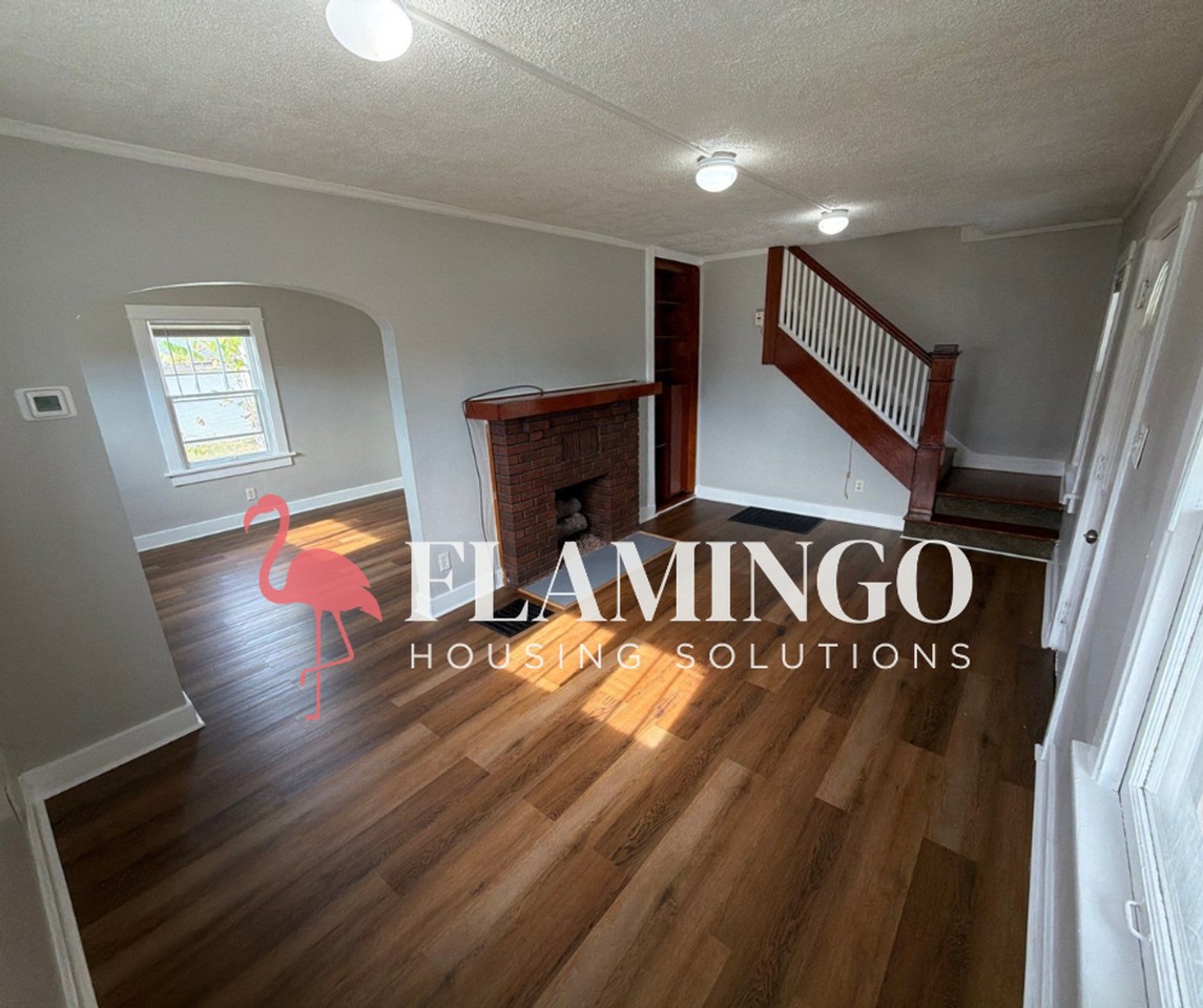 411 N Kilmer St - Photo 2 of 17