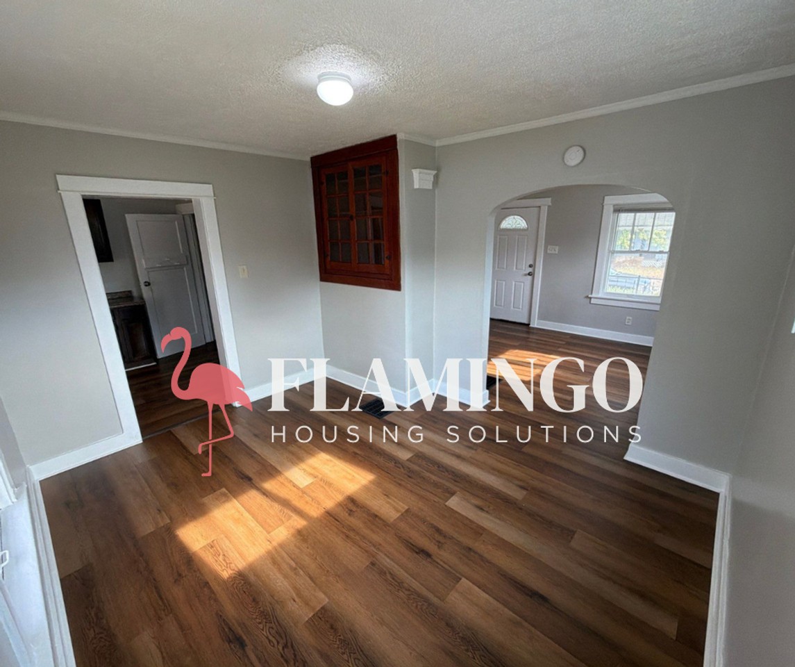 411 N Kilmer St - Photo 4 of 17