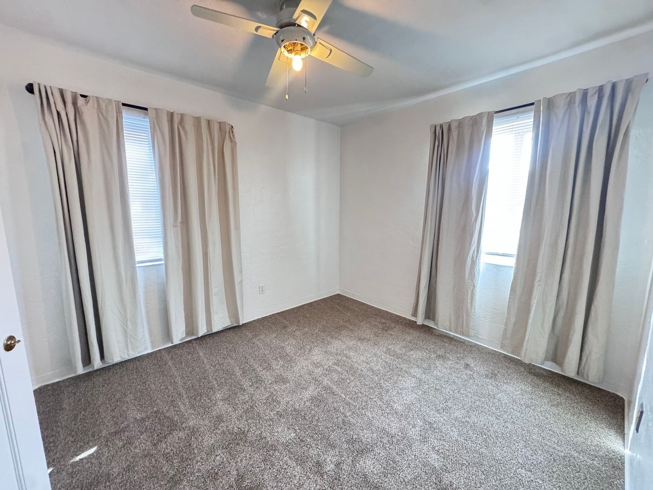 521 Valverde Dr Se - Photo 6 of 14