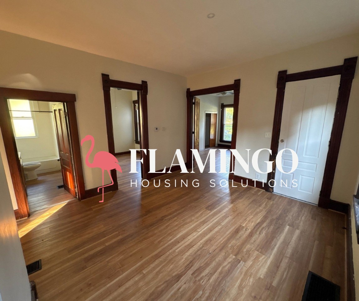 220 Park Dr - Photo 3 of 19