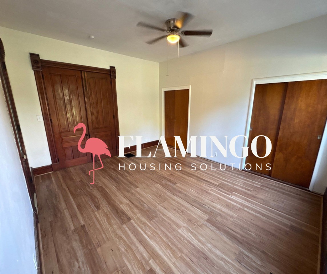 220 Park Dr - Photo 5 of 19