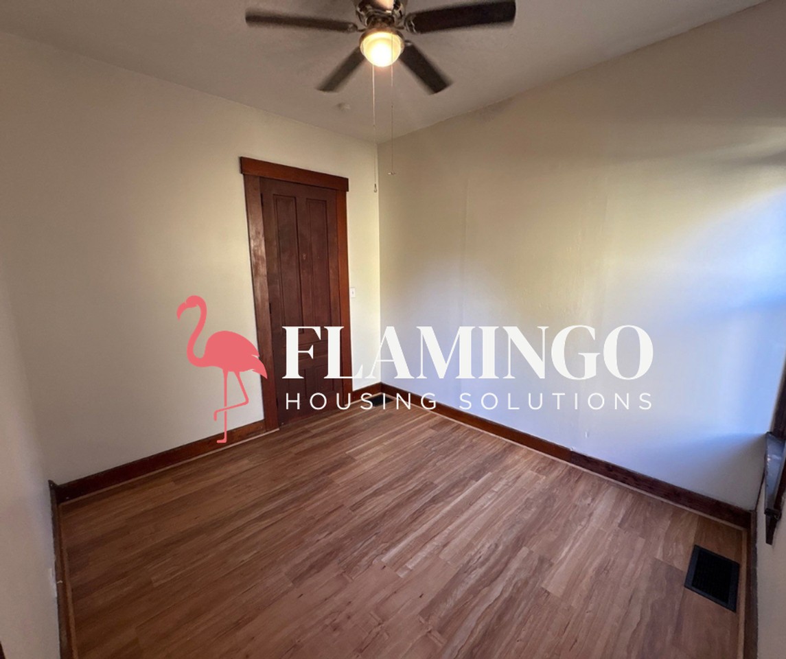 220 Park Dr - Photo 7 of 19