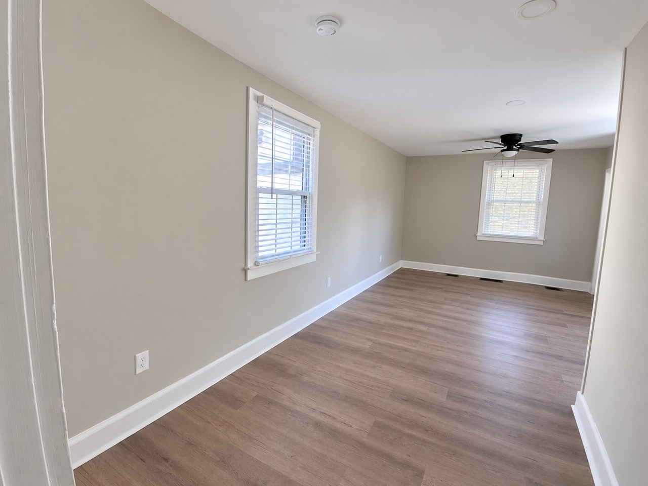 426 W Sullivan St - Photo 6 of 17