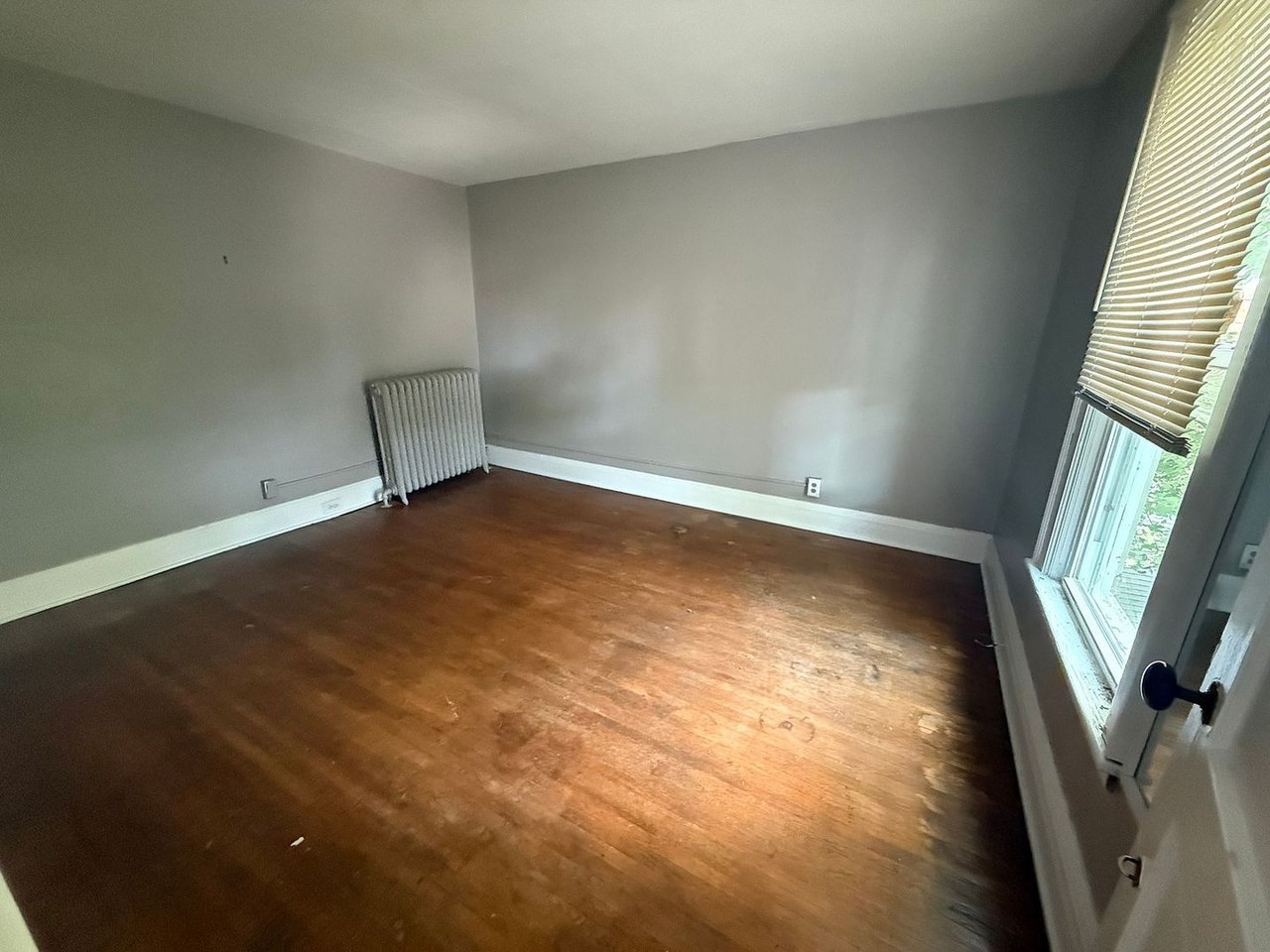 201 Linwood - Photo 6 of 10
