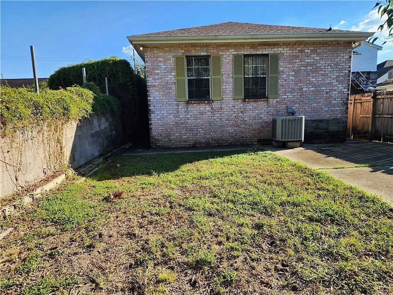 1563 Lafreniere St, New Orleans, LA 70122 - Photo 2 of 22