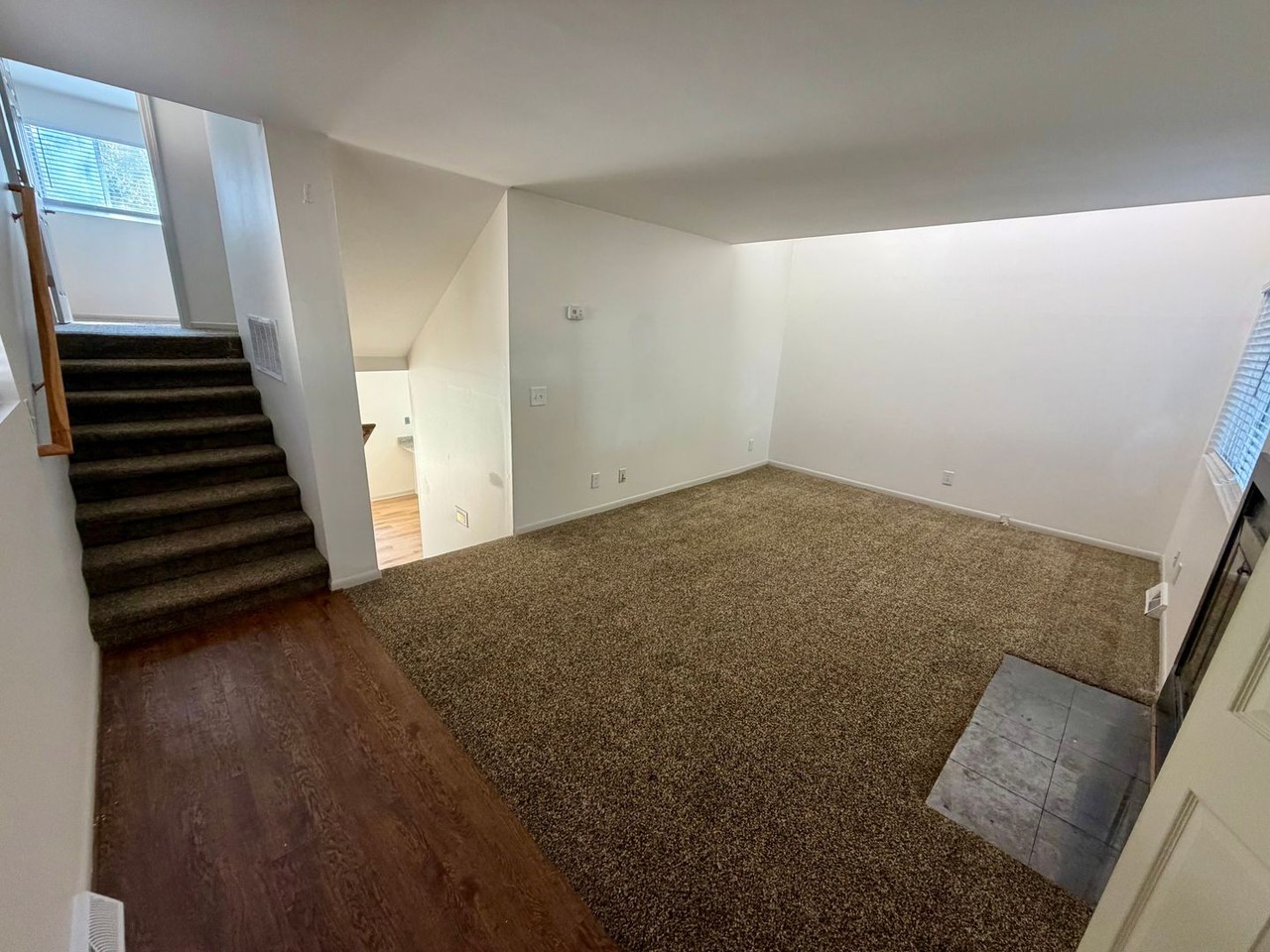 214 Charleston Ave - Photo 2 of 15