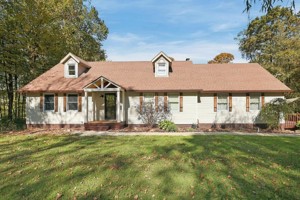 featured image of 711 Ghormley Rd
