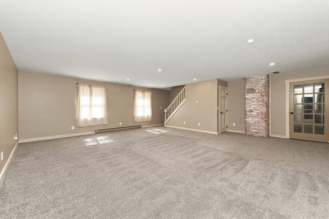 711 Ghormley Rd - Photo 4 of 10