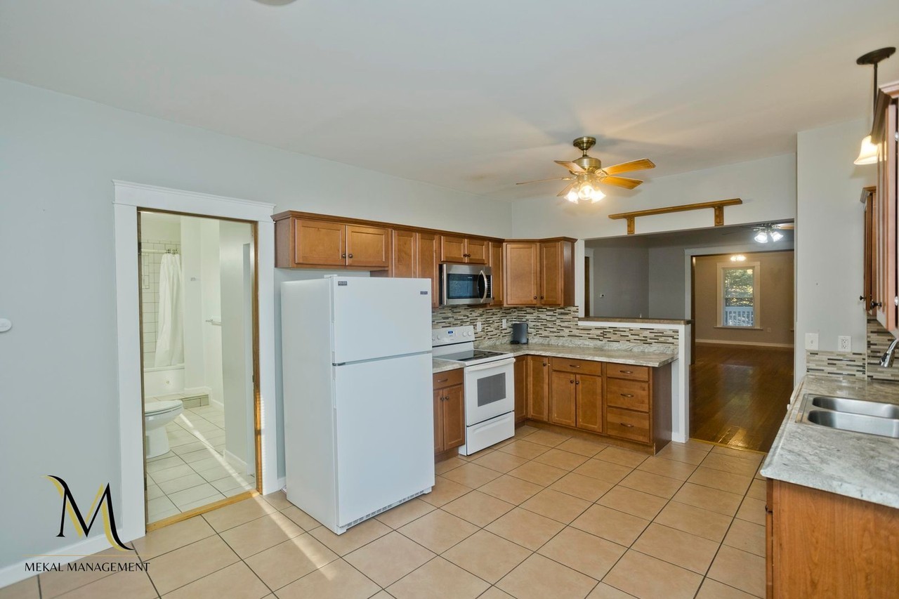 155 Main St - Photo 2 of 37
