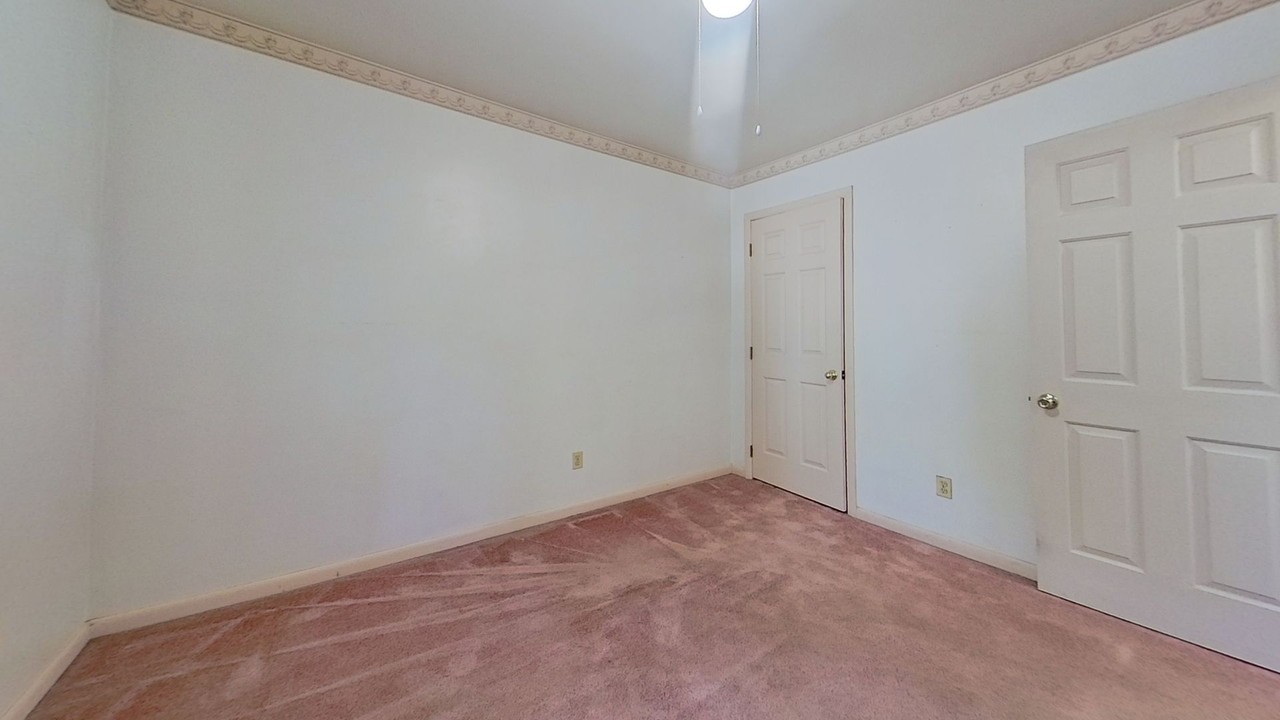 1059 Main Street Ext - Photo 5 of 11