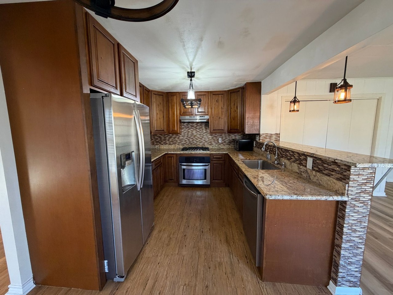3708 Auburn St - Photo 4 of 12