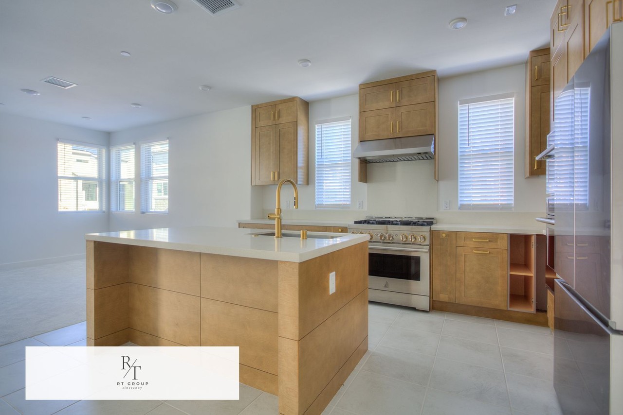 124 Sawtelle - Photo 7 of 23