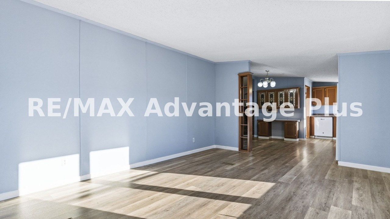 1698 Cumberland Rd - Photo 4 of 41