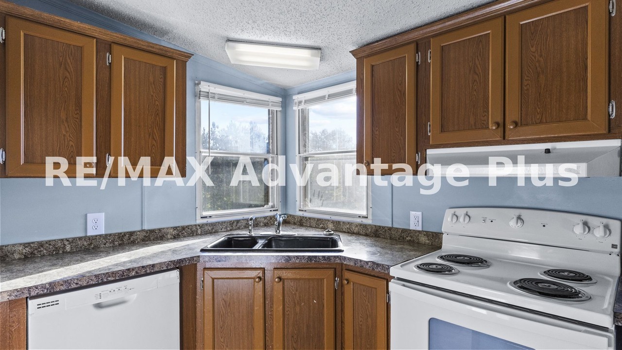 1698 Cumberland Rd - Photo 6 of 41