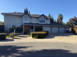 featured image of 1700 Elizabeth Ln