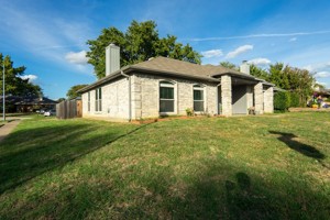 featured image of 114 Glade Shadow Dr