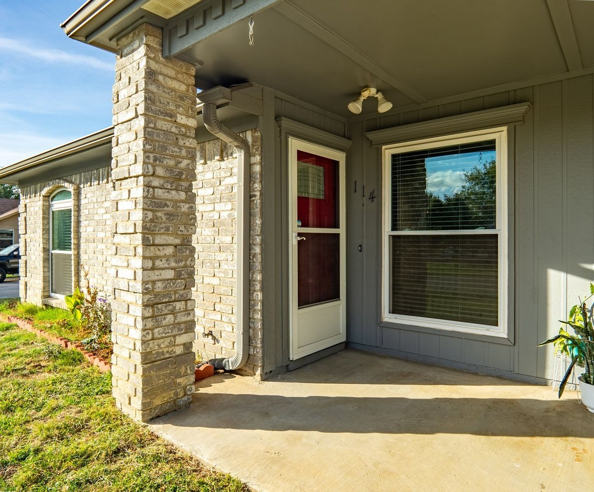 114 Glade Shadow Dr - Photo 4 of 20
