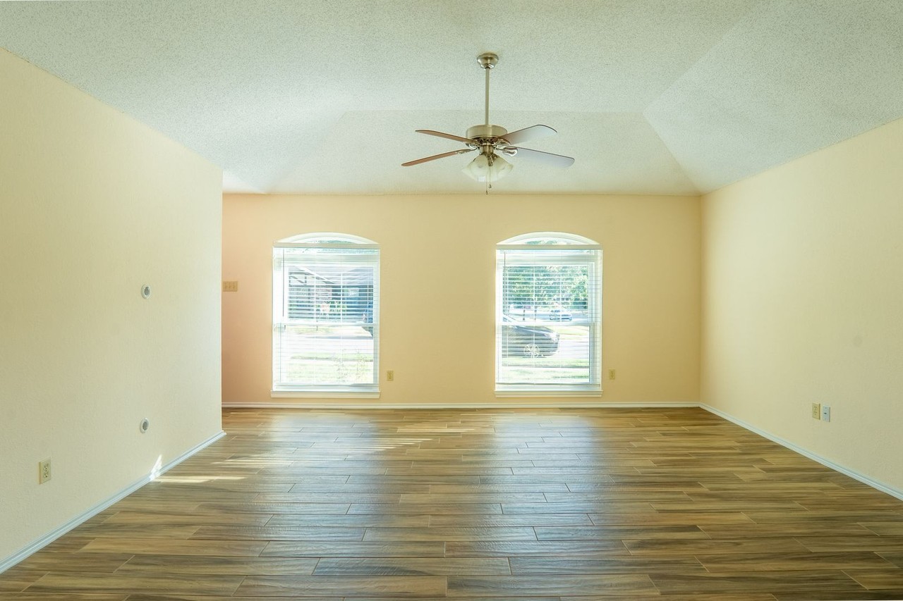 114 Glade Shadow Dr - Photo 7 of 20