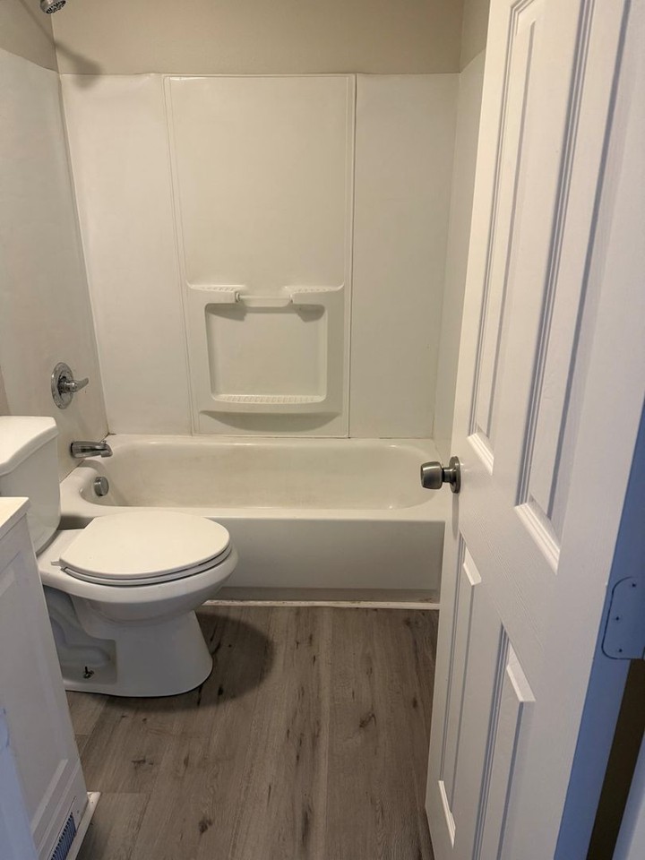 1320 Thomasboro Dr #3 - Photo 2 of 14