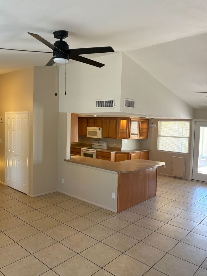 1923 W Javelina Ave - Photo 4 of 13