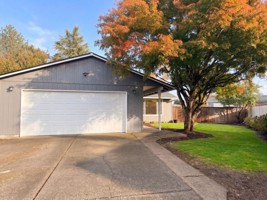 featured image of 2238 Ne 8th Ct