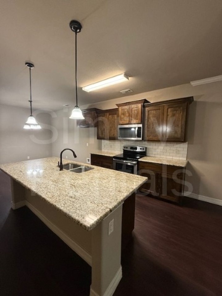 6905 Jack Finney Blvd - Photo 2 of 12