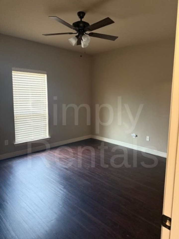 6905 Jack Finney Blvd - Photo 5 of 12