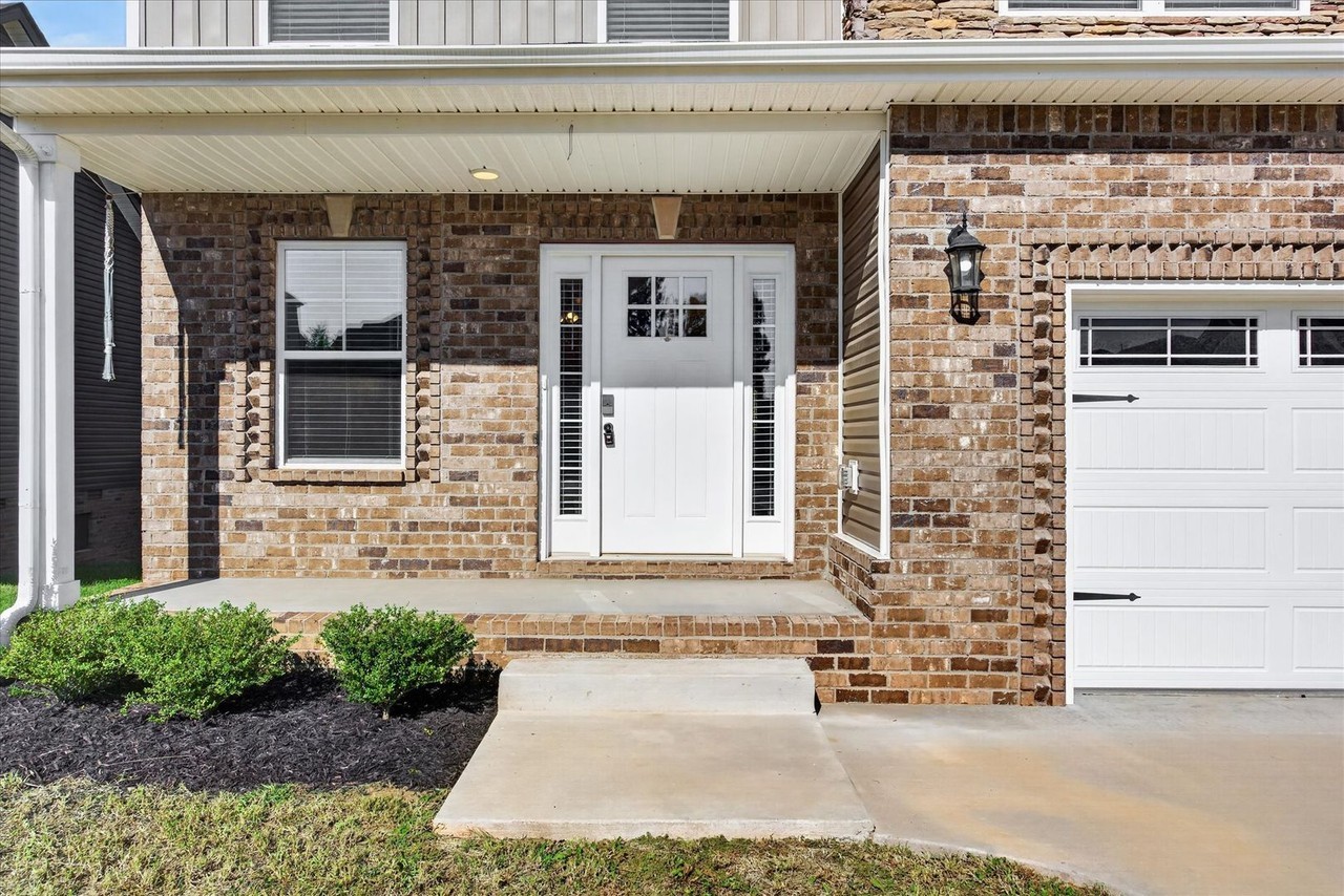 2389 Bridgeport Way - Photo 4 of 45