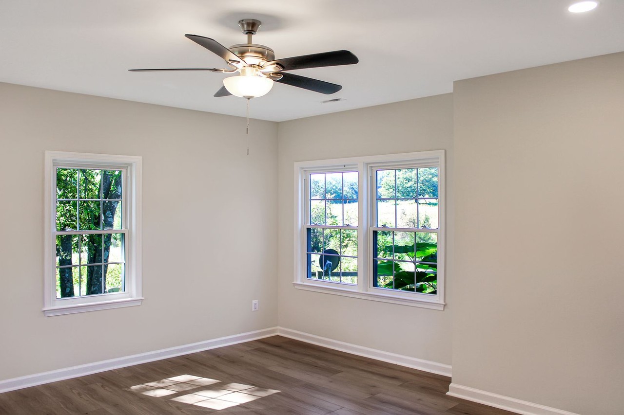 18234 Lovers Ln - Photo 7 of 33