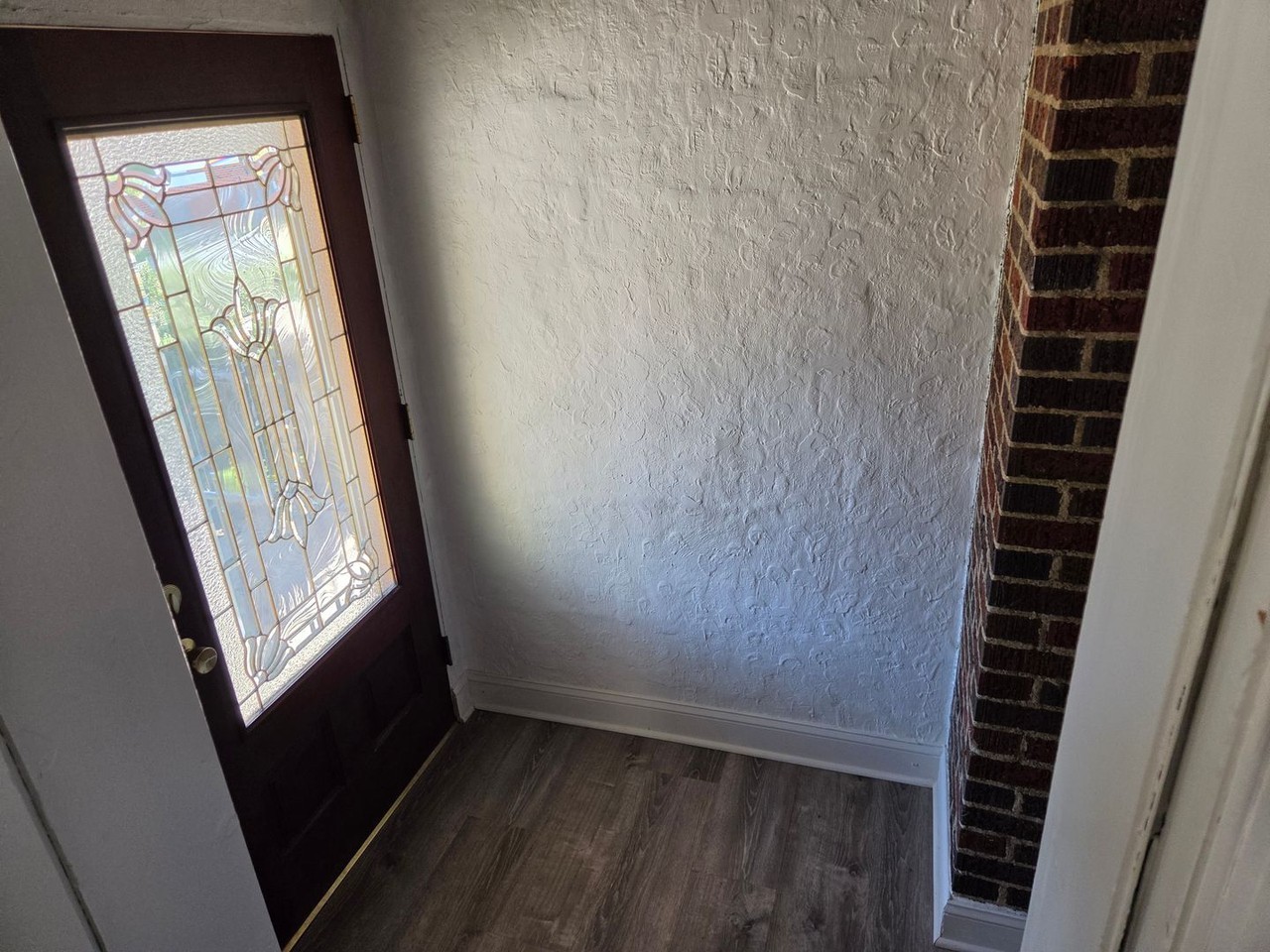 106 W 28th St - Photo 4 of 8