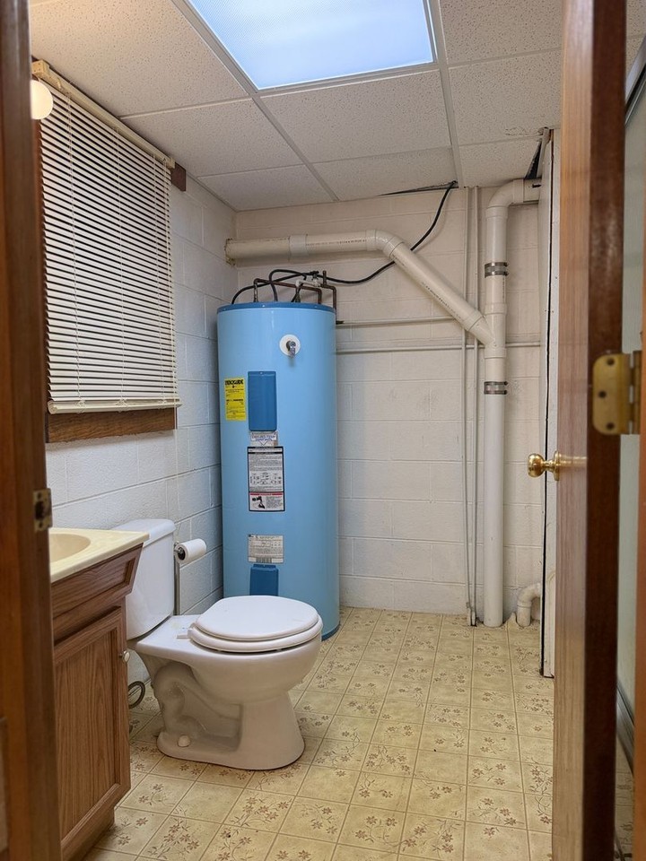 160 Sugar Hollow Rd - Photo 5 of 21