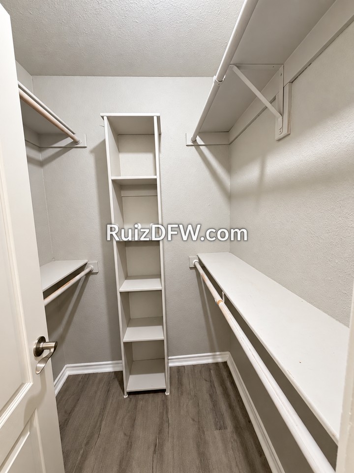 8124 Marydean Ave - Photo 6 of 21