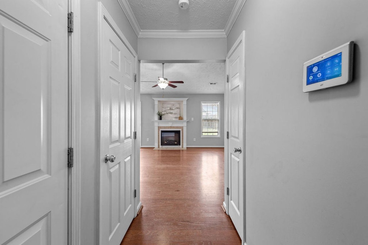 1413 Snowy Egret Dr - Photo 3 of 28