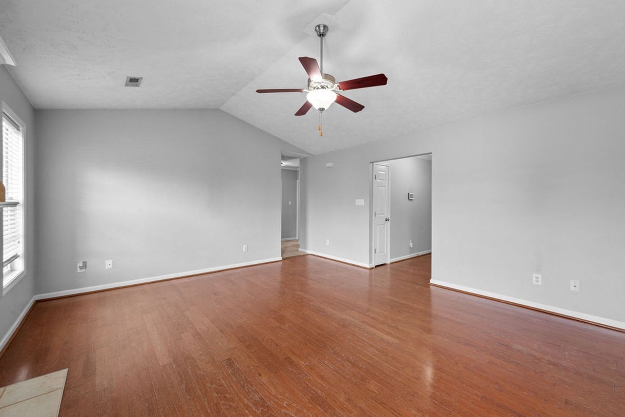 1413 Snowy Egret Dr - Photo 5 of 28