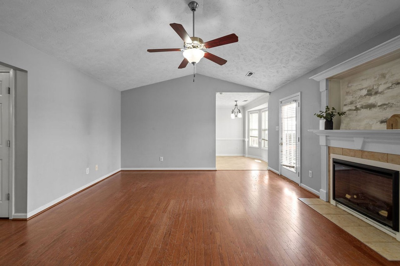 1413 Snowy Egret Dr - Photo 6 of 28